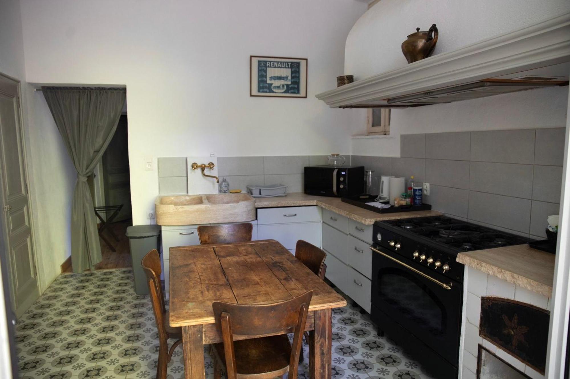 Notre Dame Des Anges Appartement Lurs Buitenkant foto