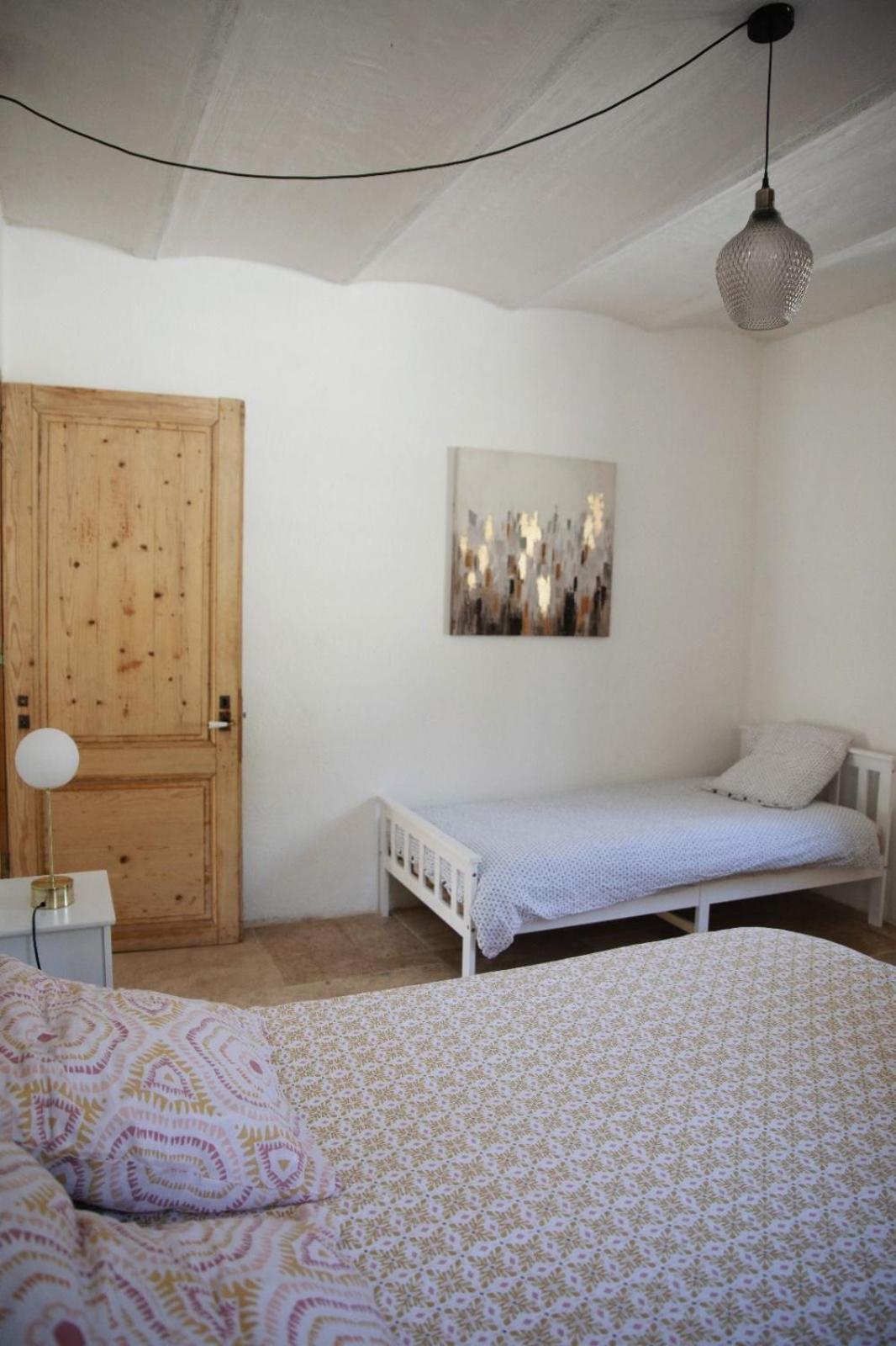 Notre Dame Des Anges Appartement Lurs Buitenkant foto
