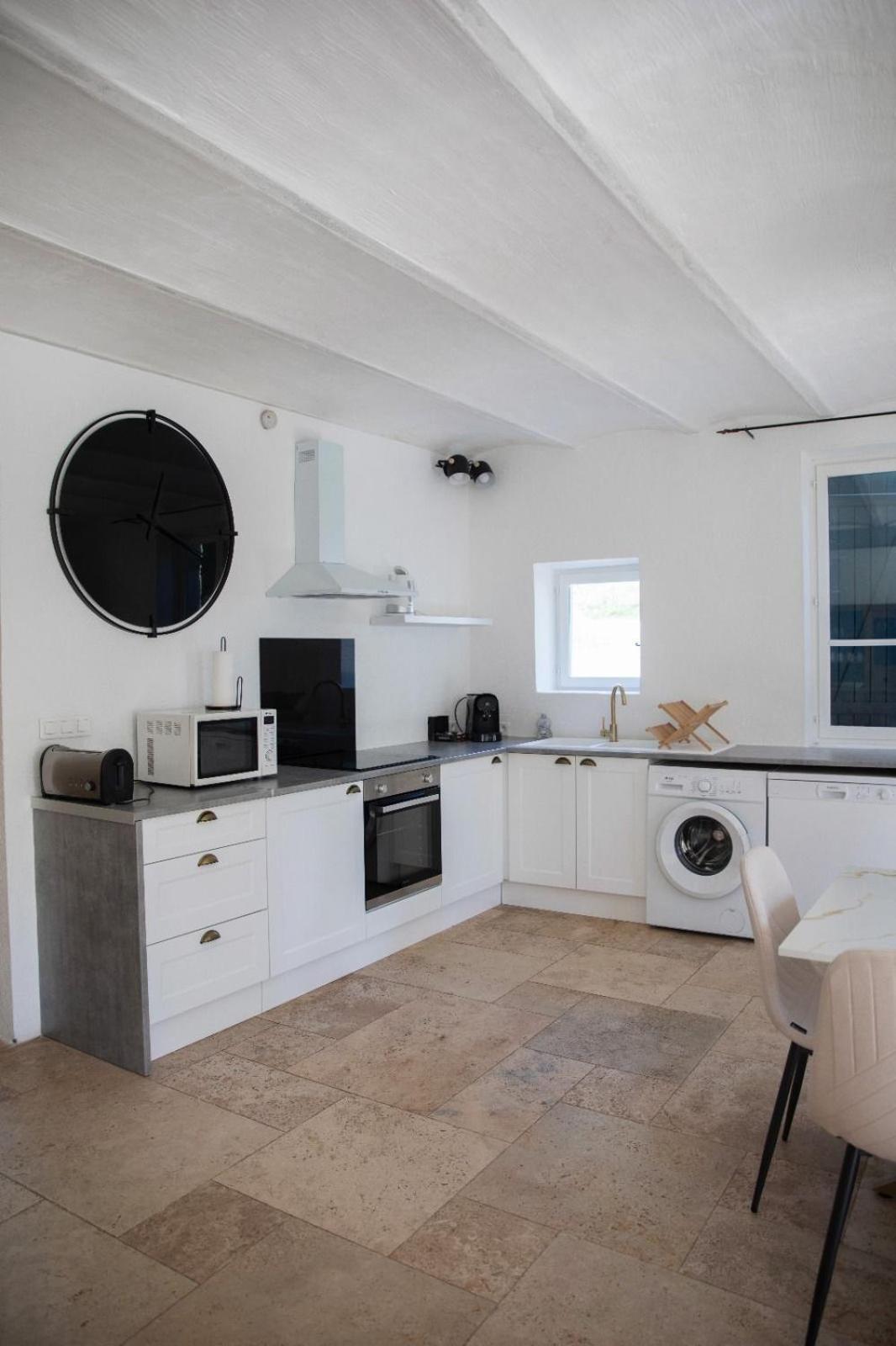 Notre Dame Des Anges Appartement Lurs Buitenkant foto